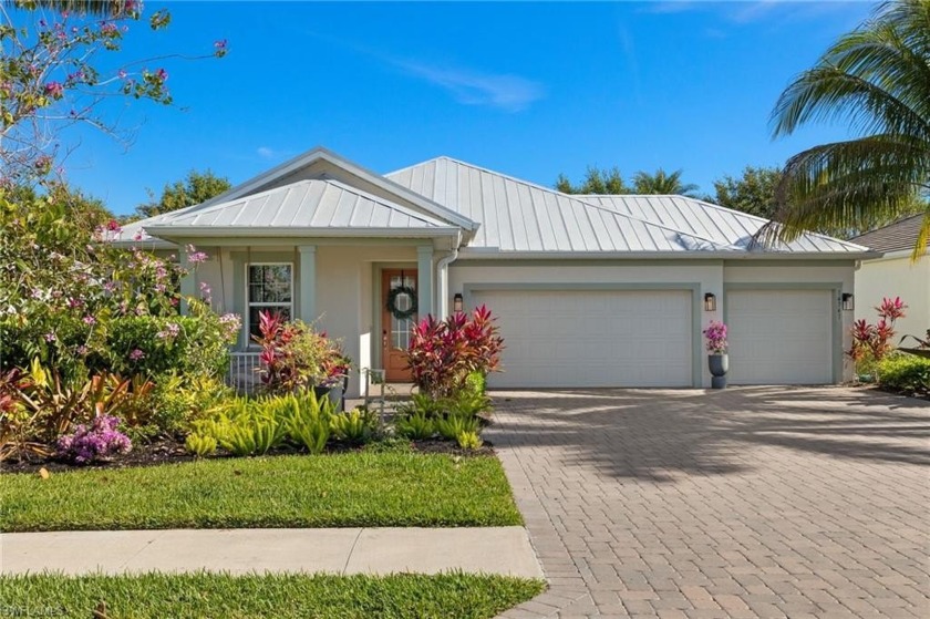 PRICED TO SELL! ASHTON WOODS BUILDER PRODUCT, full of upgrades! - Beach Home for sale in Naples, Florida on Beachhouse.com