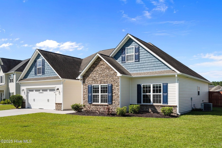 *Now Offering $5,000 Use as You Choose* Beautiful home and great - Beach Home for sale in Sneads Ferry, North Carolina on Beachhouse.com