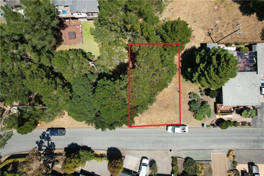 Double lot in a quiet neighborhood with only a five minute drive - Beach Lot for sale in Cambria, California on Beachhouse.com