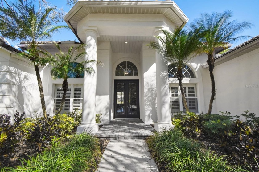 An exceptional & luxuriously comfortable waterfront oasis! This - Beach Home for sale in Tampa, Florida on Beachhouse.com