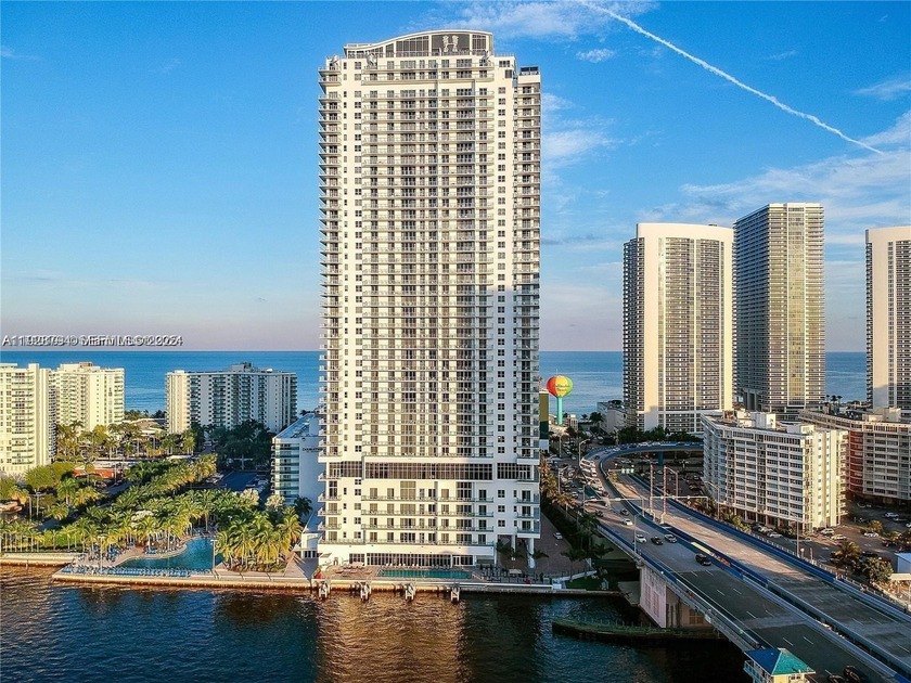 Hyde Beach House offers  43 floors of luxury  on the - Beach Condo for sale in Hollywood, Florida on Beachhouse.com