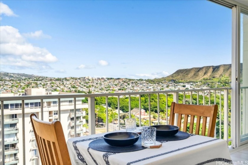 Views! Views! Views! 17th Floor Spacious High-end Renovation - Beach Condo for sale in Honolulu, Hawaii on Beachhouse.com