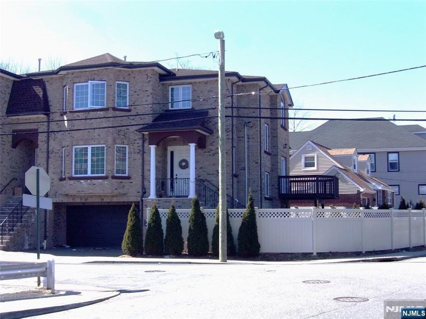 Over sized duplex, built in 2016, completed exterior finish with - Beach Home for sale in Fort Lee, New Jersey on Beachhouse.com