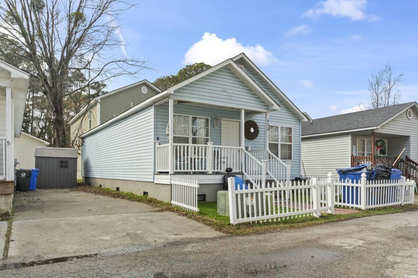 Welcome to 815 Rogers Dr., a beautifully updated 3-bedroom - Beach Home for sale in Myrtle Beach, South Carolina on Beachhouse.com