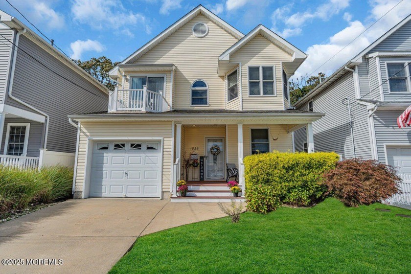 Welcome to your new beach house! This very spacious house checks - Beach Home for sale in Lake Como, New Jersey on Beachhouse.com