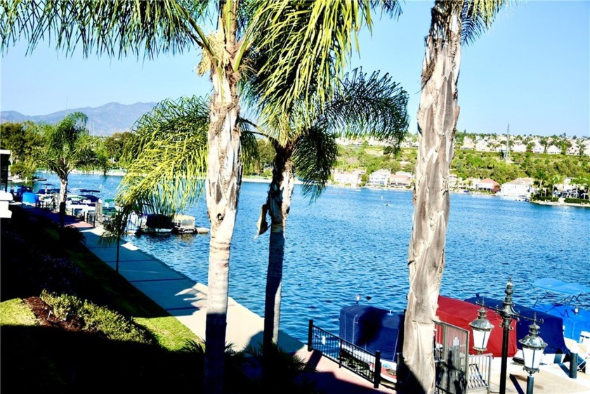 EVEN THE NEIGHBORS KNOW... Of the 15 Mallorca Lakefront 3 - Beach Townhome/Townhouse for sale in Mission Viejo, California on Beachhouse.com
