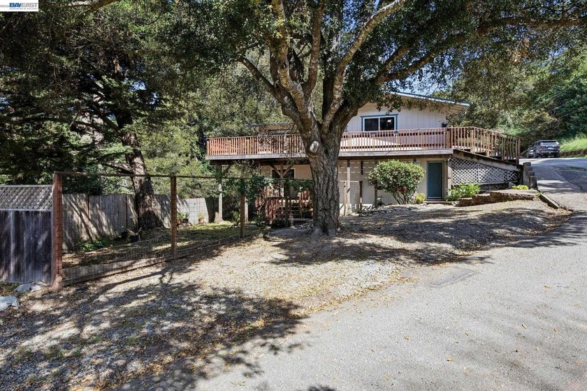 OPEN HOUSE SATURDAY 4/11 - 12PM-3PM. Location Location Location - Beach Home for sale in Aptos, California on Beachhouse.com
