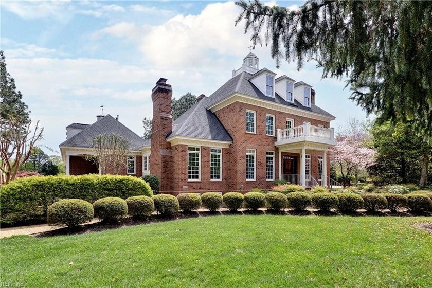 Beautifully Built Custom Colonial with Water Views! This Brick - Beach Home for sale in Williamsburg, Virginia on Beachhouse.com
