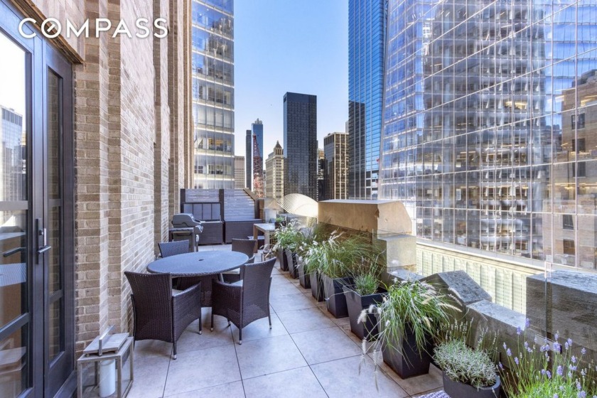 OUTDOOR LOVER S DREAM This designer, split 2 bed, 2.5 bath - Beach Condo for sale in New York, New York on Beachhouse.com