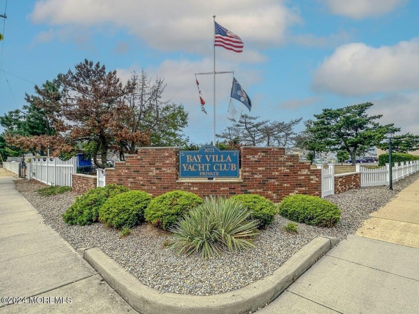 Welcome to Bay Villa Yacht Club! Come be a part of the rarely - Beach Condo for sale in Lavallette, New Jersey on Beachhouse.com