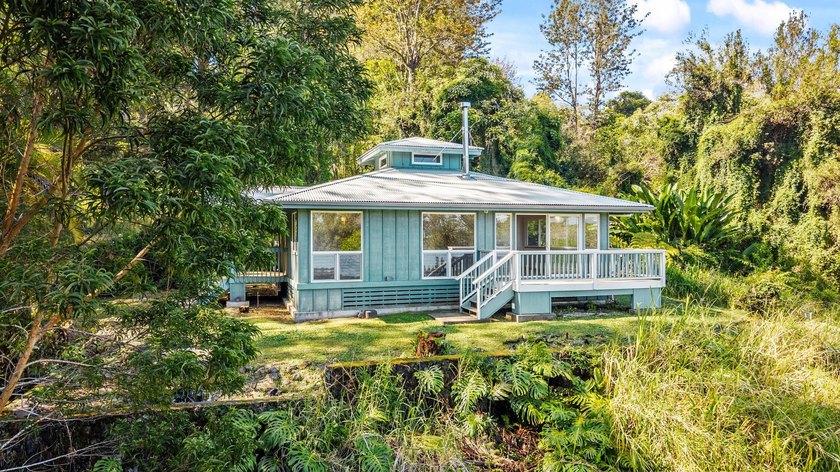 A property with tremendous potential located in Paauilo, of - Beach Home for sale in Honokaa, Hawaii on Beachhouse.com