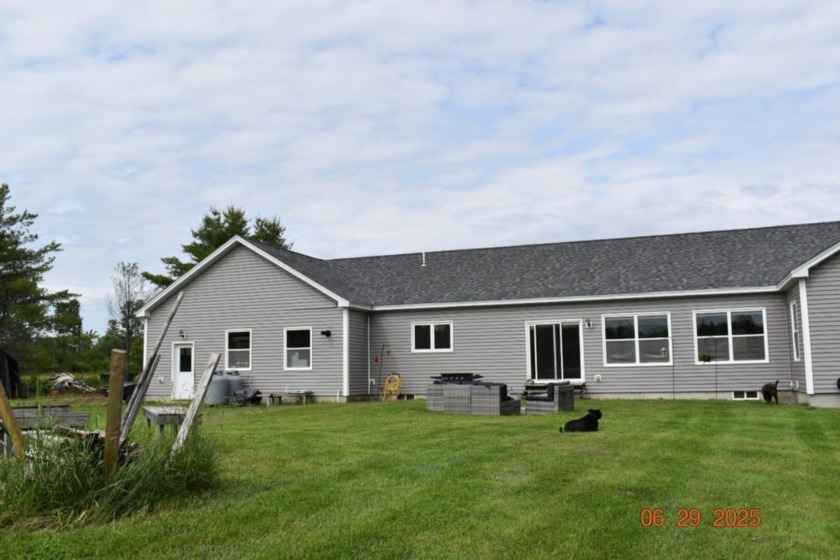 Looking to build a life in Belfast that means lots of family - Beach Home for sale in Belfast, Maine on Beachhouse.com