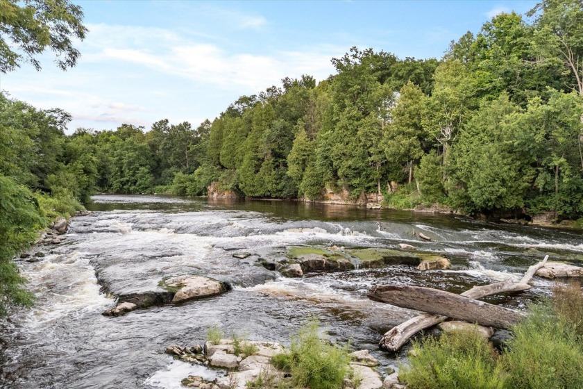 Discover one of Ozaukee County's best-kept secrets--an - Beach Lot for sale in Grafton, Wisconsin on Beachhouse.com