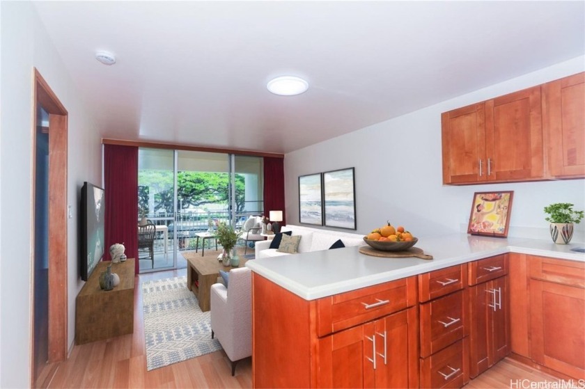 Offering 5K Buyer's credit!  Seldom available remodeled - Beach Condo for sale in Honolulu, Hawaii on Beachhouse.com