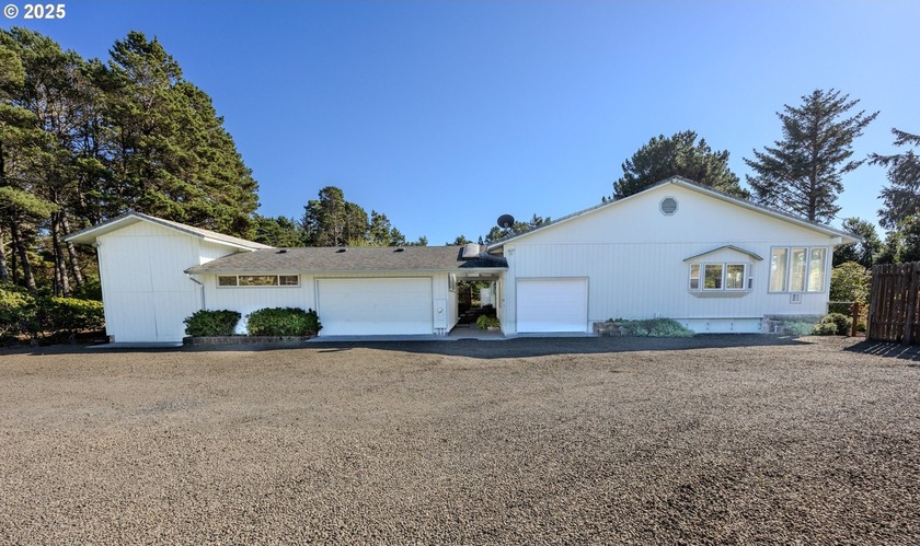 Located in Florence's sought-after beach area, this versatile - Beach Home for sale in Florence, Oregon on Beachhouse.com