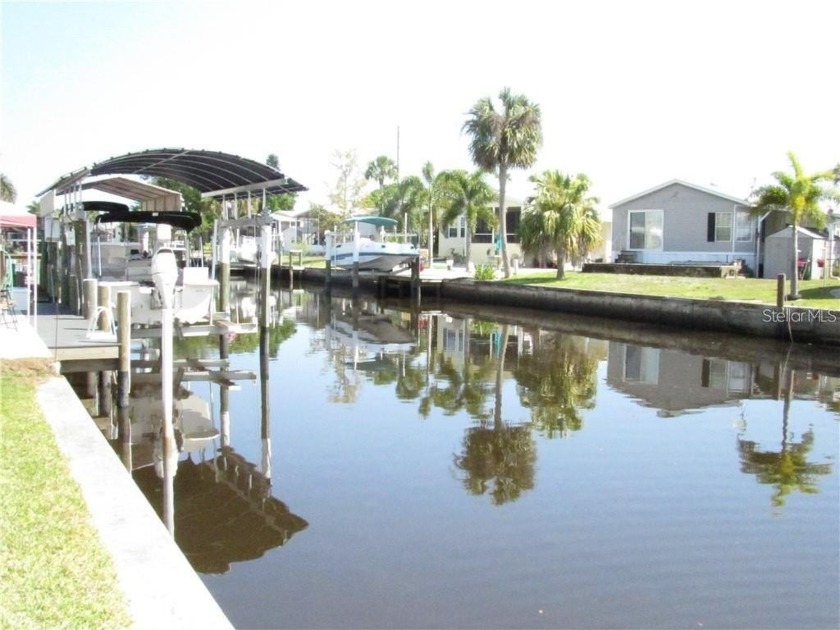 INVESTOR ALERT.  WATERFRONT On the Peace River. With Water - Beach Home for sale in Punta Gorda, Florida on Beachhouse.com