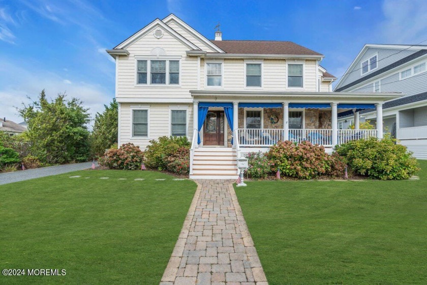 Beautiful Shore Colonial offering 5 Bedrooms, 3.5 Baths in - Beach Home for sale in Monmouth Beach, New Jersey on Beachhouse.com