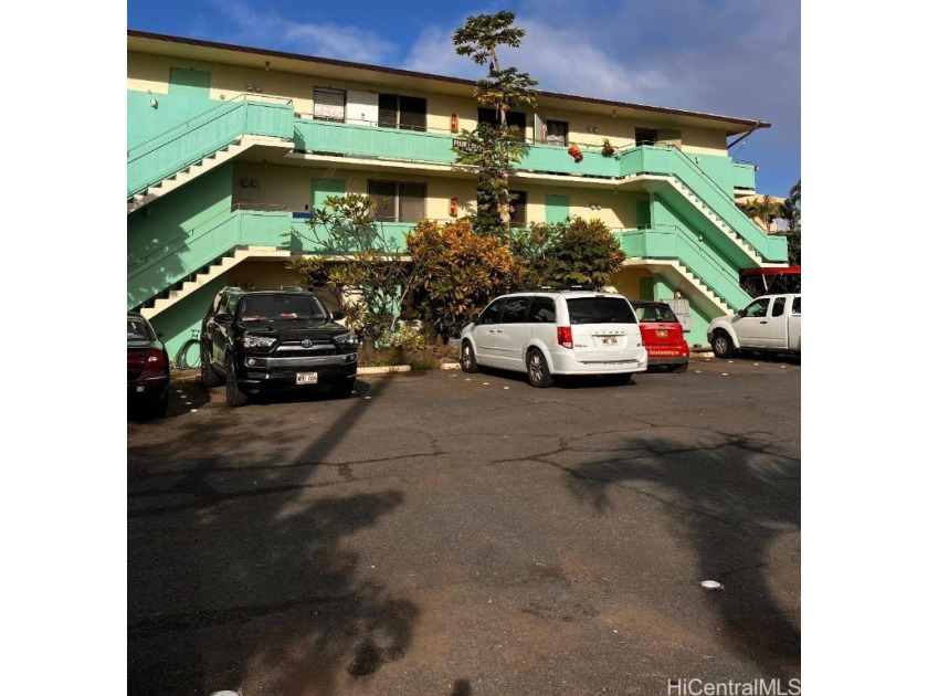 Beautiful corner/end unit with an enviable location just moments - Beach Condo for sale in Waialua, Hawaii on Beachhouse.com