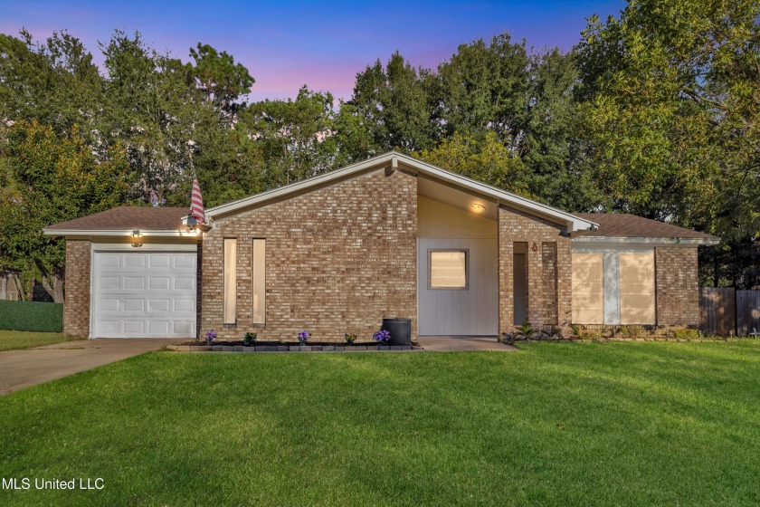 Welcome home to 1324 Glacier Avenue in the heart of Ocean - Beach Home for sale in Ocean Springs, Mississippi on Beachhouse.com