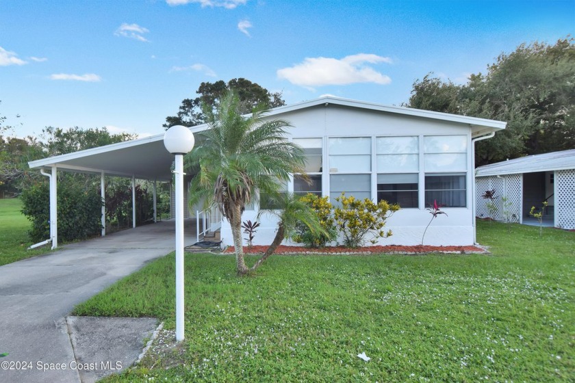 Charming home in the desirable Casa Loma Estates Co-op--a - Beach Home for sale in Melbourne, Florida on Beachhouse.com