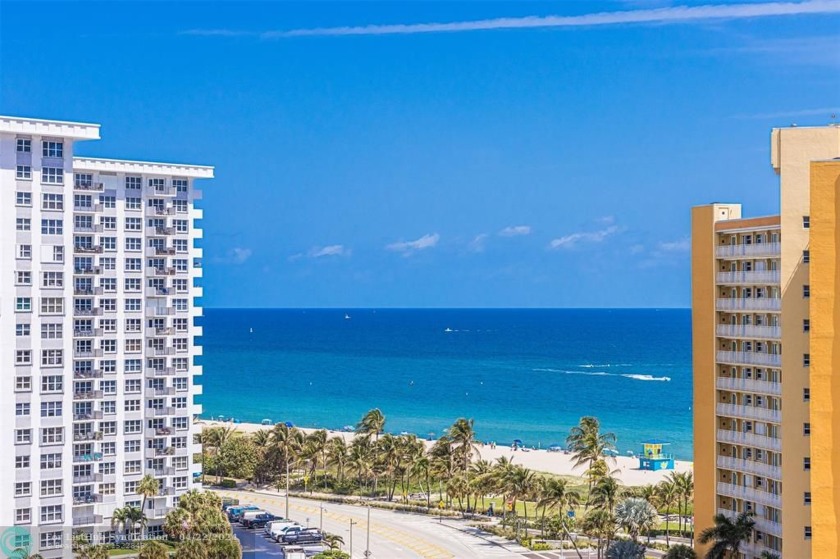 Stunning penthouse unit at Nassau House. Boasting 2 bedrooms and - Beach Condo for sale in Pompano Beach, Florida on Beachhouse.com