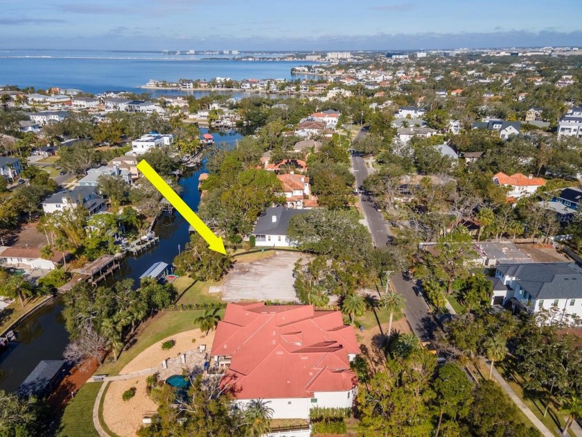 Oversize Waterfront Lot (20,115 sq ft./ almost half an acre) - Beach Lot for sale in Tampa, Florida on Beachhouse.com