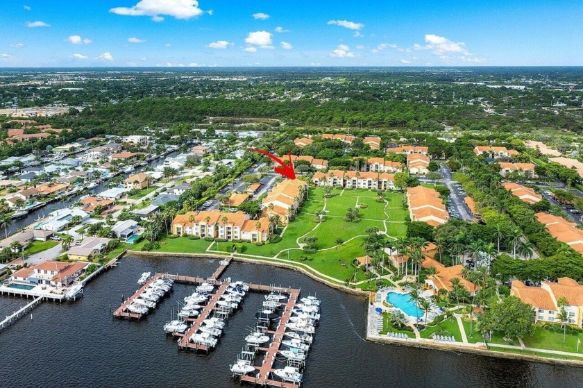 Gated active waterfront community, with intracoastal views & - Beach Condo for sale in Hypoluxo, Florida on Beachhouse.com