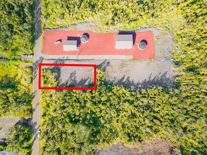 Build your dream home on this front lot off paved road in Royal - Beach Lot for sale in Volcano, Hawaii on Beachhouse.com