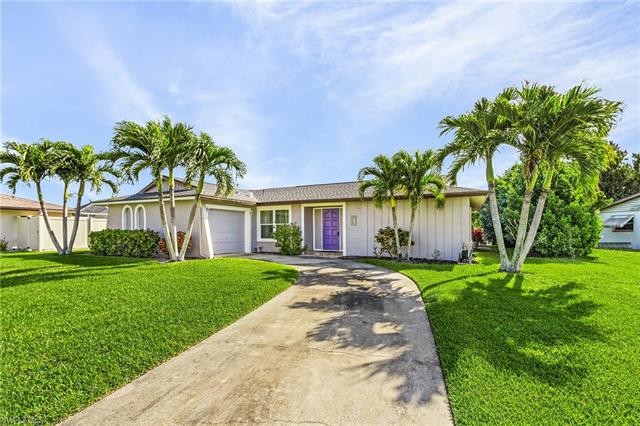 Welcome to your dream waterfront home in the picturesque Cape - Beach Home for sale in Cape Coral, Florida on Beachhouse.com