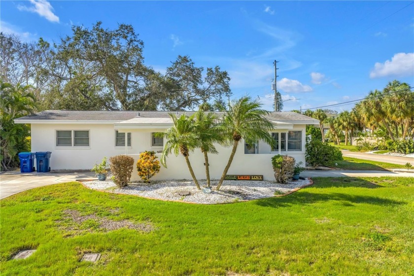 Beautiful remodeled home in Belle Vista, just Steps away from St - Beach Home for sale in ST Pete Beach, Florida on Beachhouse.com