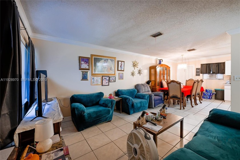 SELLER MOTIVATED, NICE 3/1 HOUSE LOCATED NEAR HIGHWAYS, MAJOR - Beach Home for sale in Pompano Beach, Florida on Beachhouse.com