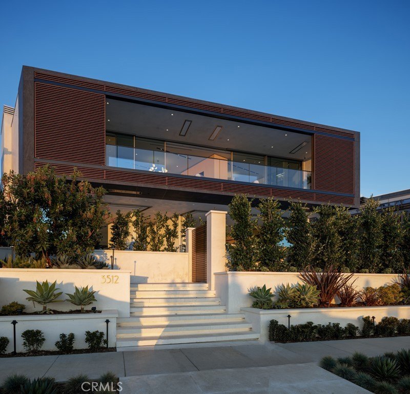 An architectural sanctuary on Corona del Mar's famed Ocean - Beach Home for sale in Corona Del Mar, California on Beachhouse.com