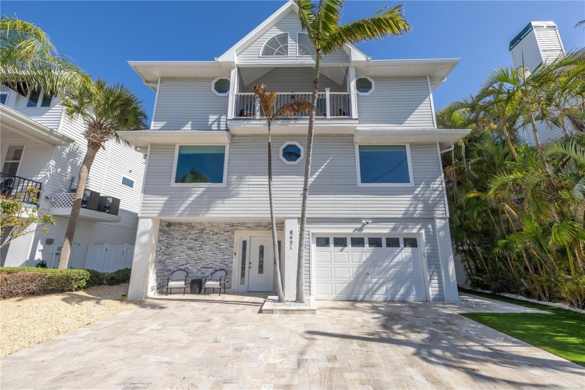 Come home to stunning Sunset Beach and enjoy the vacation - Beach Home for sale in Treasure Island, Florida on Beachhouse.com