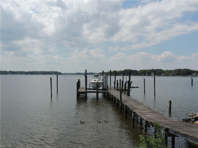 RARE .48 ACRE WATERFRONT PROPERTY LOCATED ON THE ELIZABETH RIVER - Beach Home for sale in Portsmouth, Virginia on Beachhouse.com