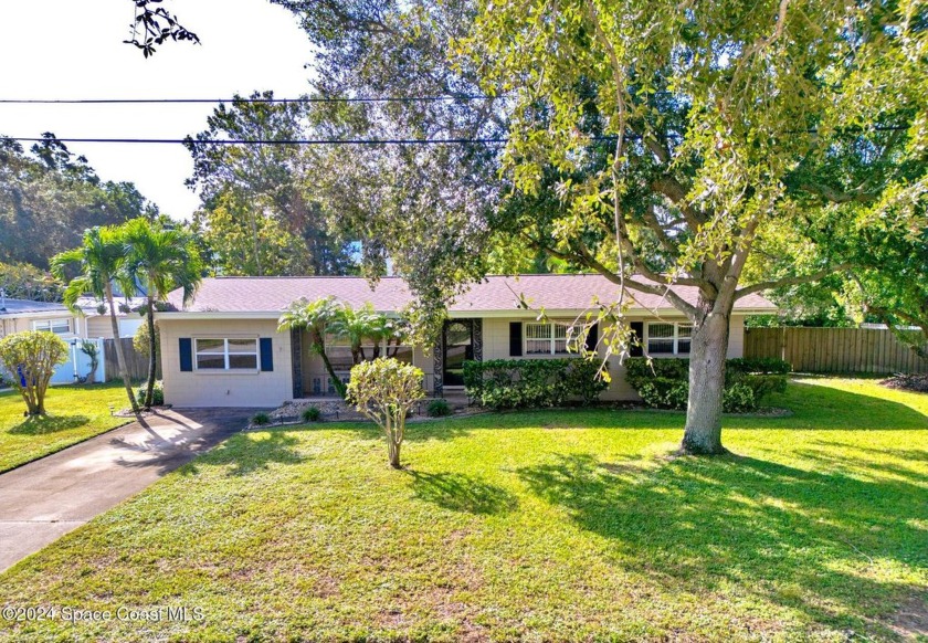 Charming 3 bedroom 2 bath concrete block home in historic area - Beach Home for sale in Rockledge, Florida on Beachhouse.com