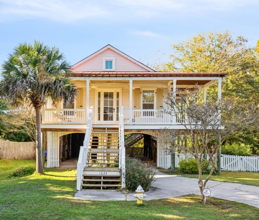 Discover the ultimate beach retreat--designed for versatility - Beach Home for sale in Charleston, South Carolina on Beachhouse.com