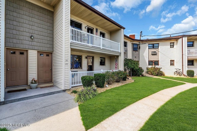 This is the perfect year round home or summer get-away. This - Beach Condo for sale in Monmouth Beach, New Jersey on Beachhouse.com