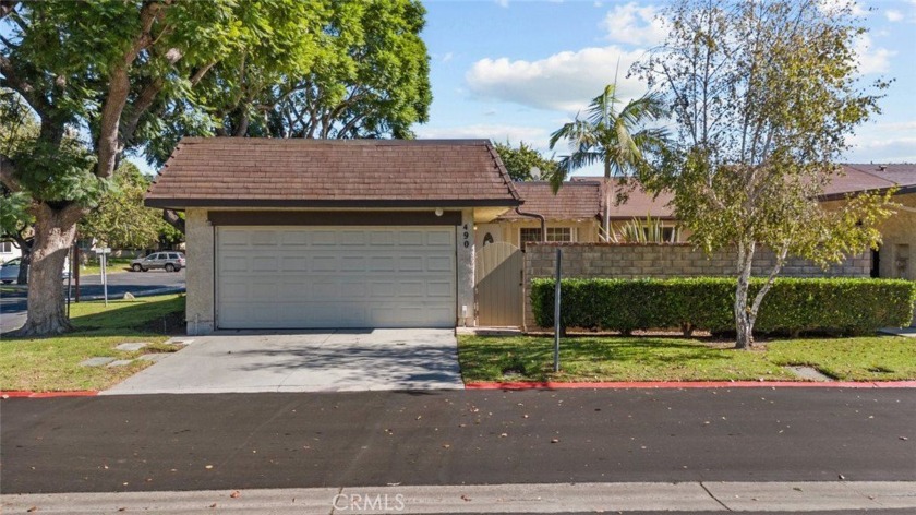 Discover this beautifully maintained corner home in the heart of - Beach Home for sale in Camarillo, California on Beachhouse.com