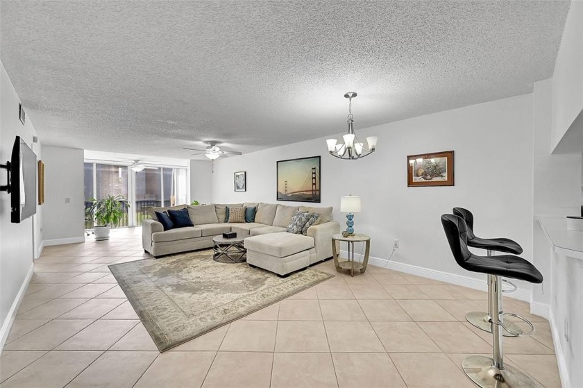 55+ COMMUNITY, THIS HARD TO FIND PORTOFINO MODEL, INSIDE CORNER - Beach Condo for sale in Sunrise, Florida on Beachhouse.com