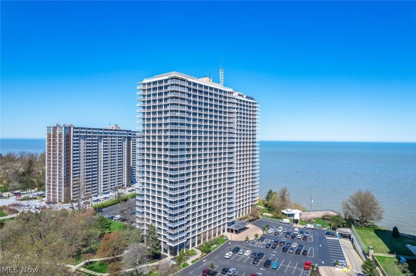 Direct Lakefront Condo with gorgeous lake views in one of the - Beach Condo for sale in Lakewood, Ohio on Beachhouse.com