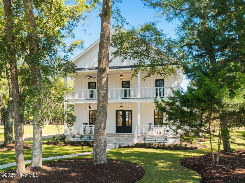 Welcome home to 9303 Whisper Park Dr SW!! This stunning JUST - Beach Home for sale in Calabash, North Carolina on Beachhouse.com