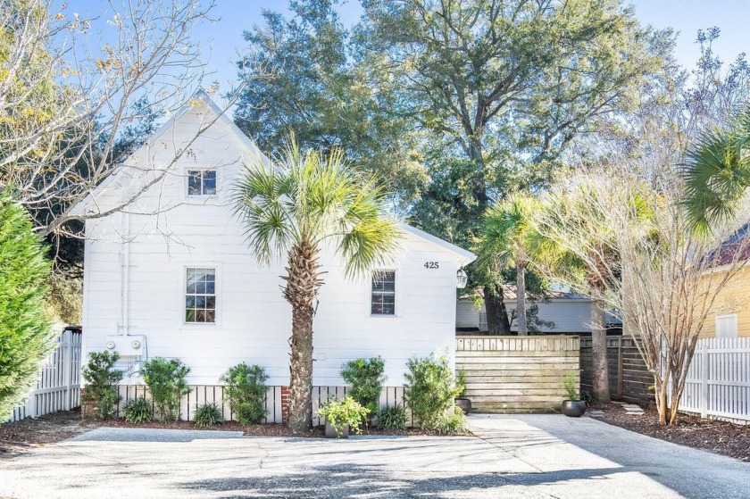 This charming duplex with private courtyards can be transitioned - Beach Home for sale in Mount Pleasant, South Carolina on Beachhouse.com