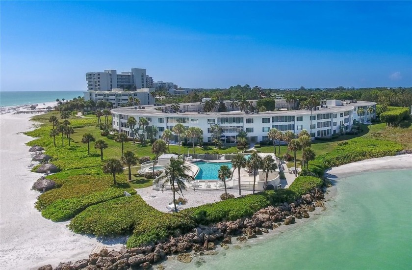 Phenomenal opportunity to purchase a newly renovated condo in - Beach Condo for sale in Longboat Key, Florida on Beachhouse.com