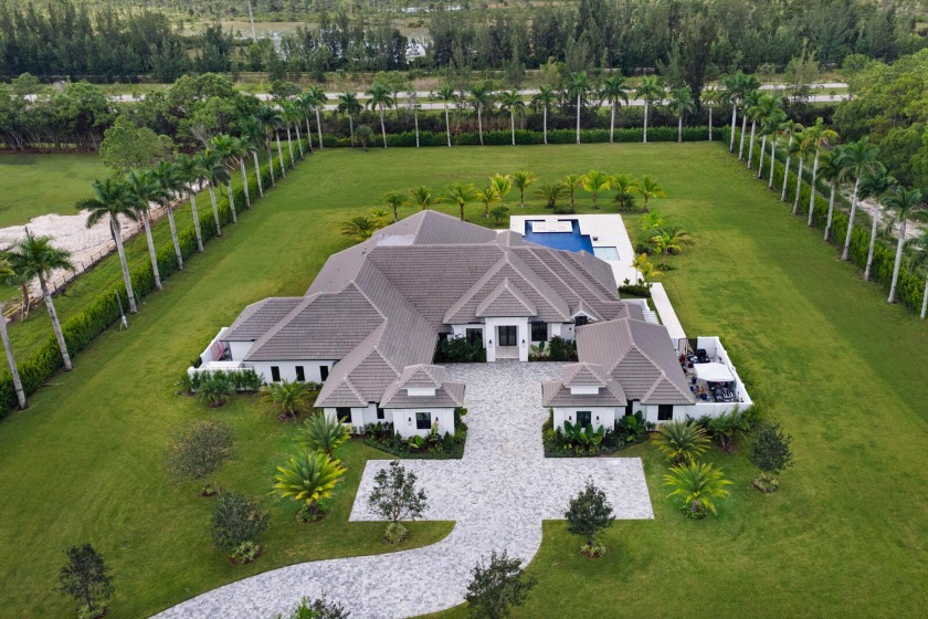 Welcome to this brand-new estate in the coveted equestrian - Beach Home for sale in Palm Beach Gardens, Florida on Beachhouse.com