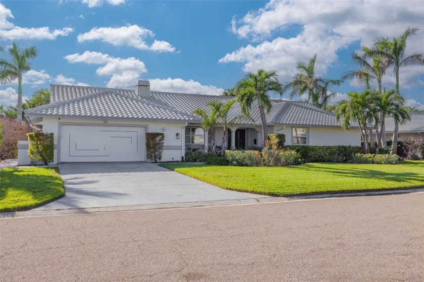 NO WATER INTRUSION OR DAMAGE TO HOME!!!! With 9 feet of - Beach Home for sale in St. Petersburg, Florida on Beachhouse.com