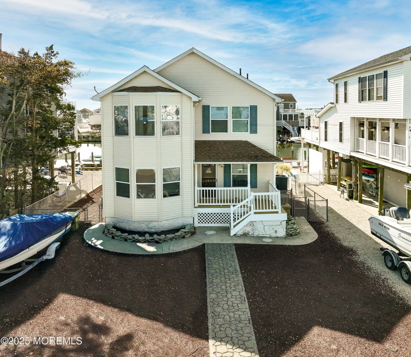 Tuckerton Beach Living!!! Home is Move in ready offering 3 - Beach Home for sale in Tuckerton, New Jersey on Beachhouse.com