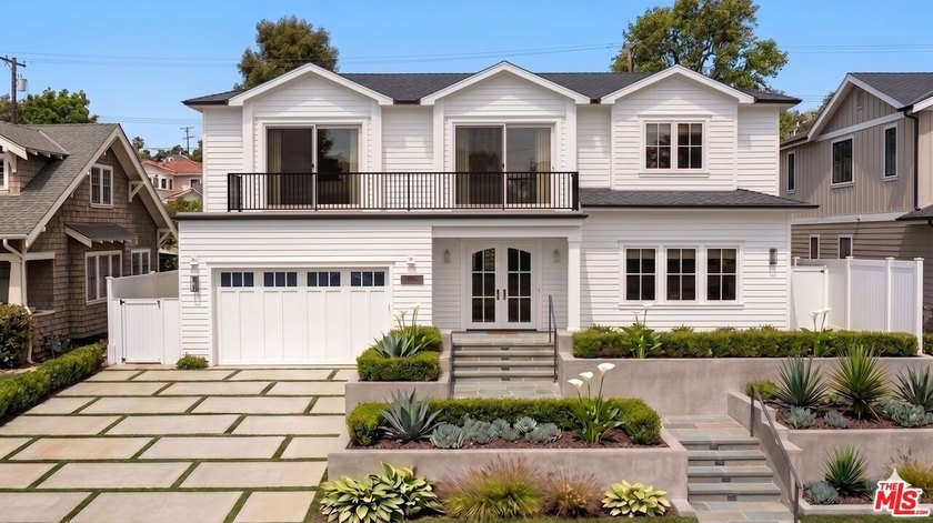 16815 Livorno presents a compelling opportunity to fast-track a - Beach Lot for sale in Pacific Palisades, California on Beachhouse.com