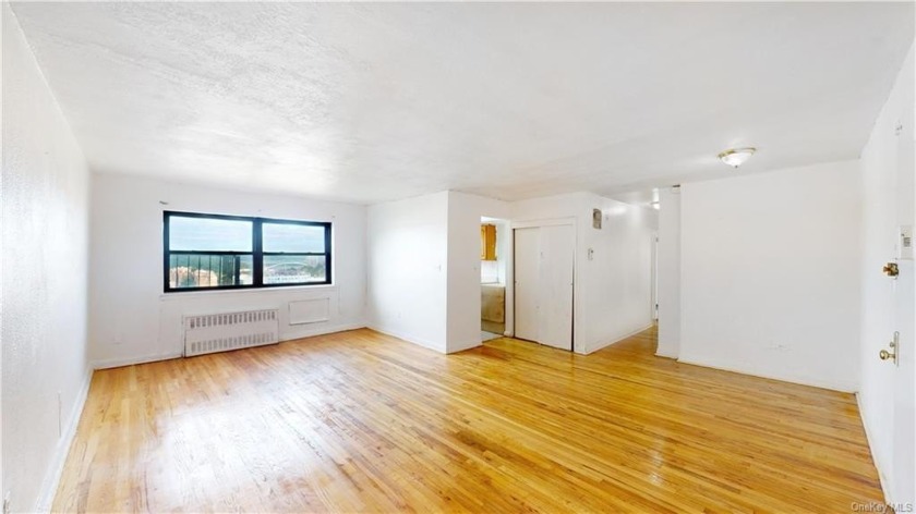 Unleash your creativity in this top-floor 2-bedroom, 1-bath - Beach Home for sale in Bronx, New York on Beachhouse.com