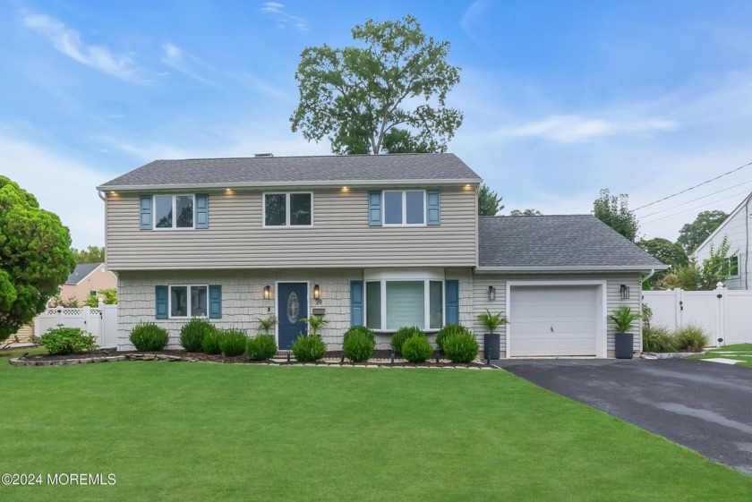 Welcome to 29 Peach Tree Road in Oakhurst, NJ! This stunning - Beach Home for sale in Oakhurst, New Jersey on Beachhouse.com