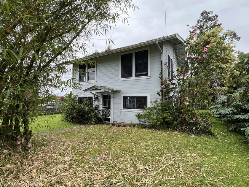 If you've been looking for a project with character, this - Beach Home for sale in Hilo, Hawaii on Beachhouse.com